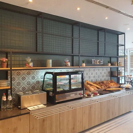 ホテル Gare モンス