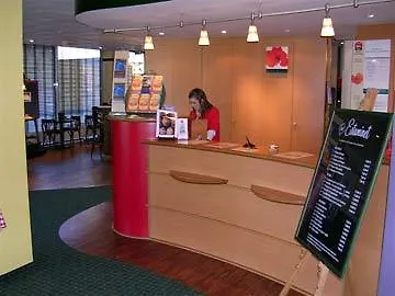 이비스 몬스 상트르 가르 3*